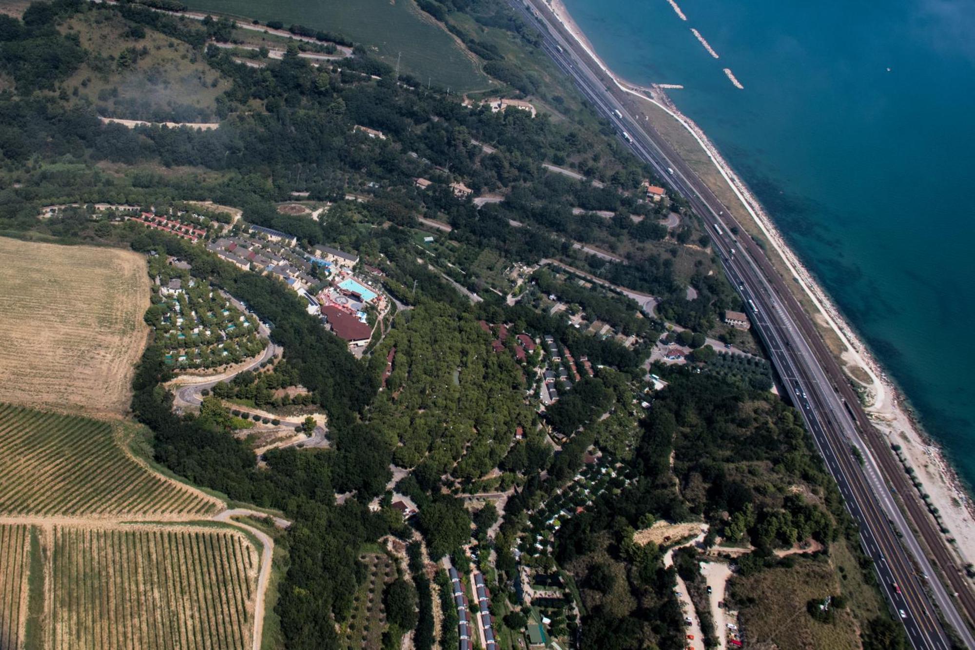Torre di Palme Centro Vacanze Mirage מראה חיצוני תמונה